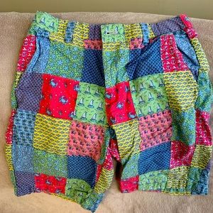 Vineyard Vines boys shorts size 12.